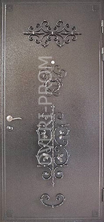 Фотография «Дверь с ковкой №4»